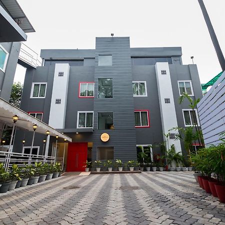 Oyo Townhouse 11 Esplanade Hotel Calcutta Exterior foto