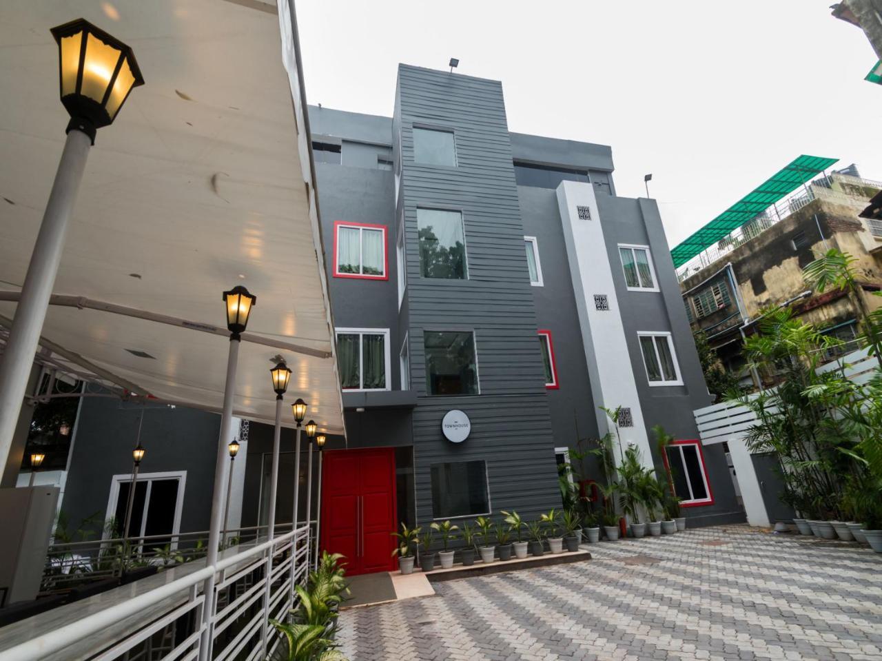 Oyo Townhouse 11 Esplanade Hotel Calcutta Exterior foto
